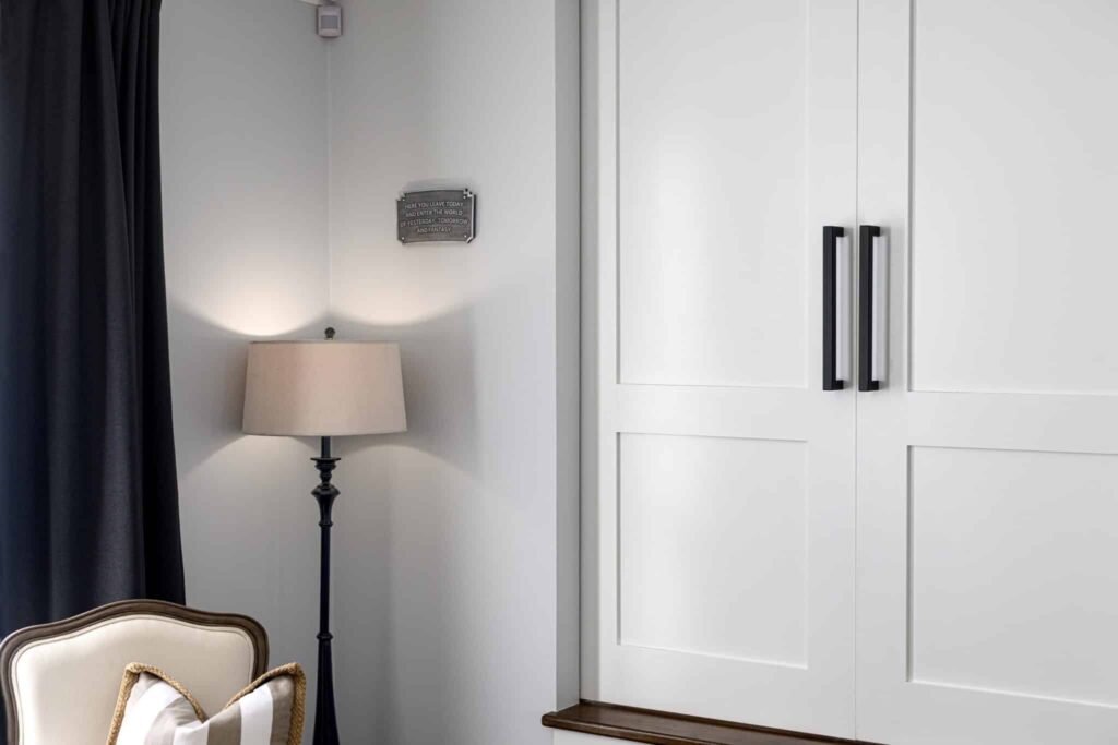 shaker door