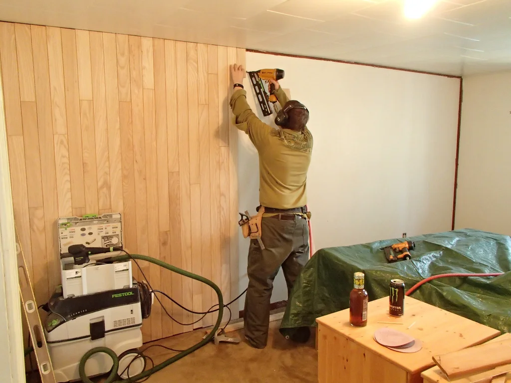 Advantages of Using Flooring on Walls