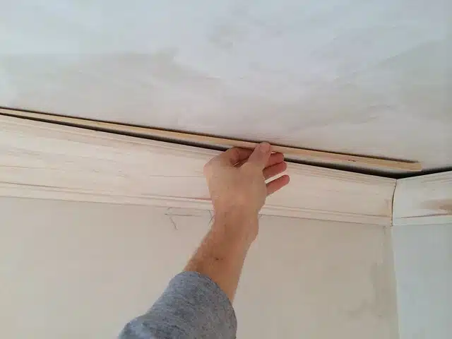 Fixing uneven ceilings